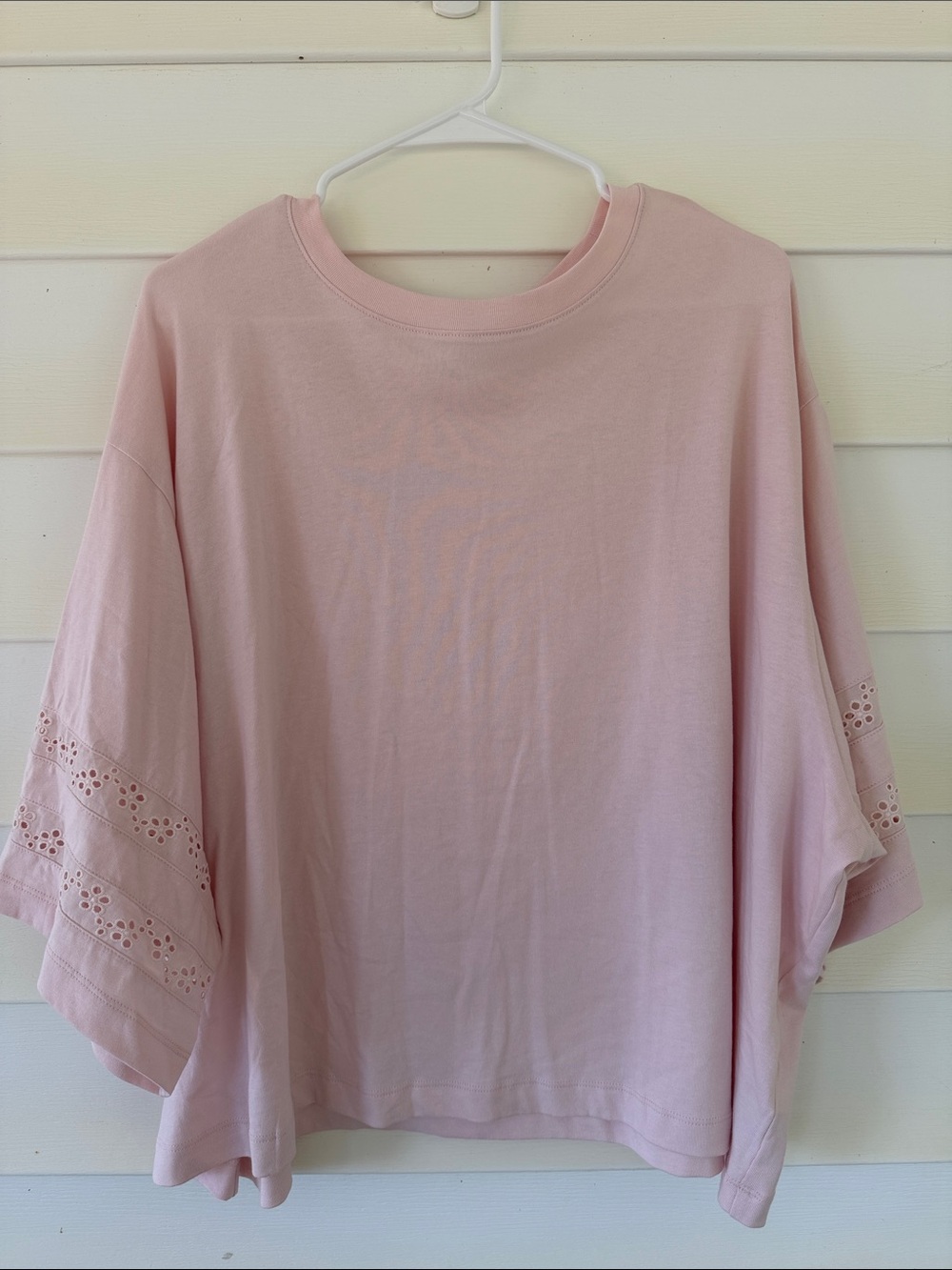 Comfortable Eyelet Sleeve Tunic Top - Light Pink